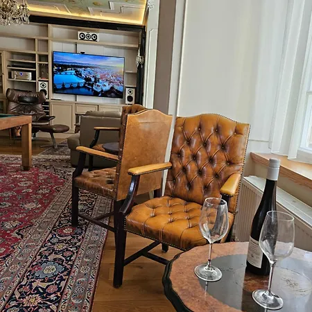 Апартаменты Exclusive Royal *